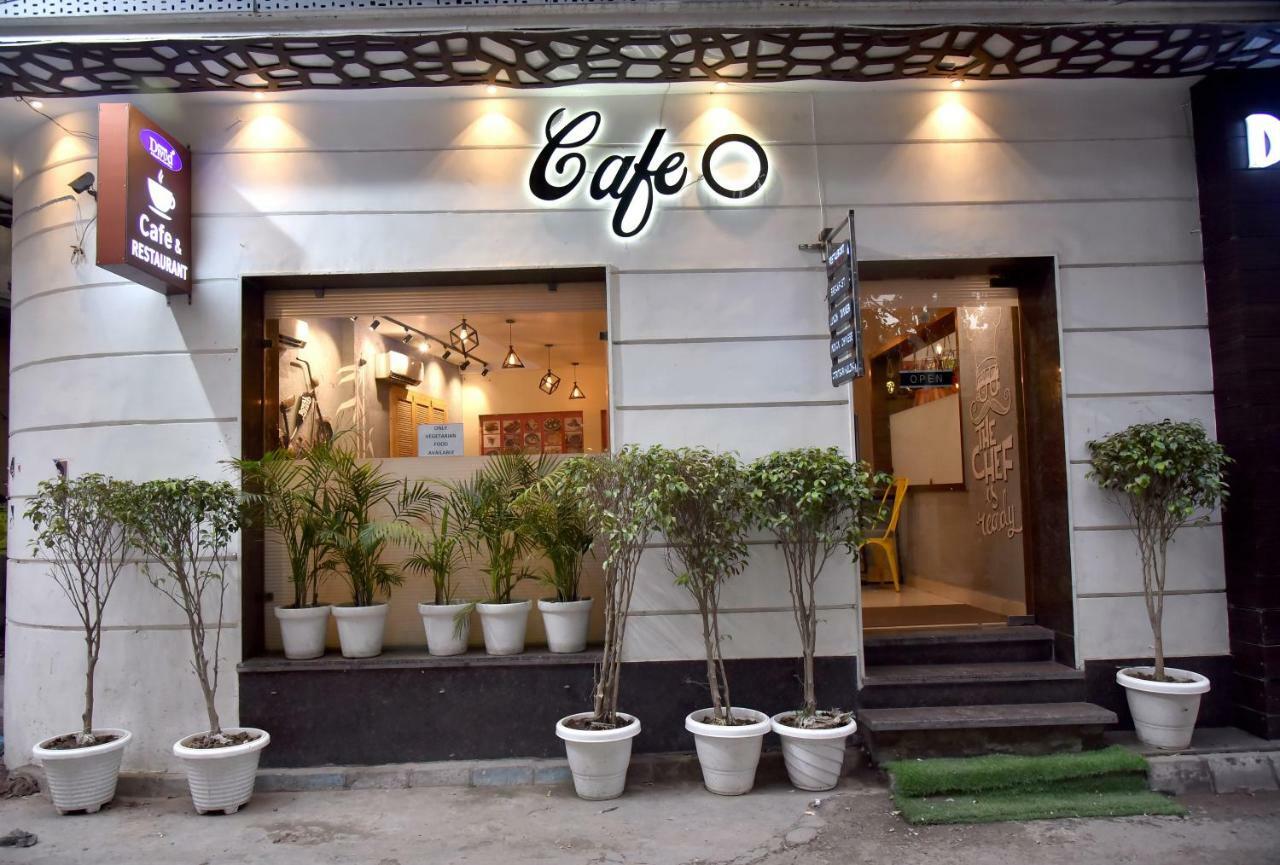 Divud Ecom Hotel Amritsar Exterior photo